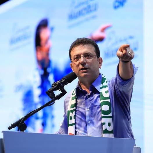 Ekrem İmamoğlu'ndan Hukuksuzluğa Yönelik Sert Eleştiri