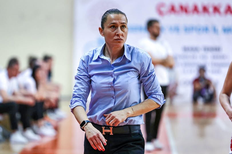 Tuğçe Canbaz: U20 Girls’ Basketball Coach – Balıkesir News