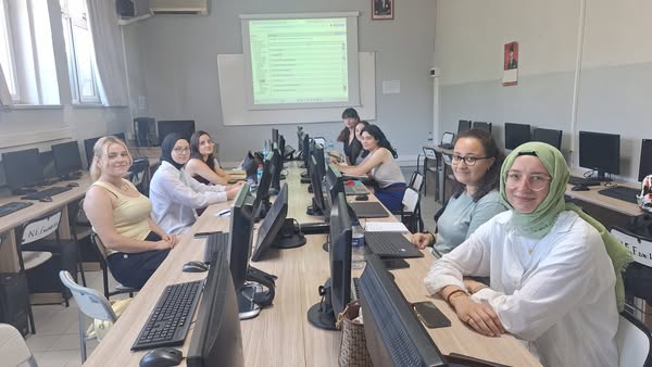 Balıkesir Üniversitesi'nden Kadınlara Yönelik Dijital Dönüşüm Projesi Tamamlandı