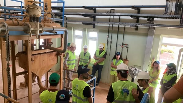 Balıkesir'de Su Arıtma Tesisini Ziyaret Eden Öğrencilere Bilgilendirici Gezi