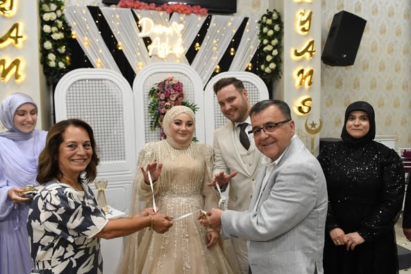 Altıeylül Belediye Başkanı Şehirli, Nişan Töreninde Mutluluğa Ortak Oldu