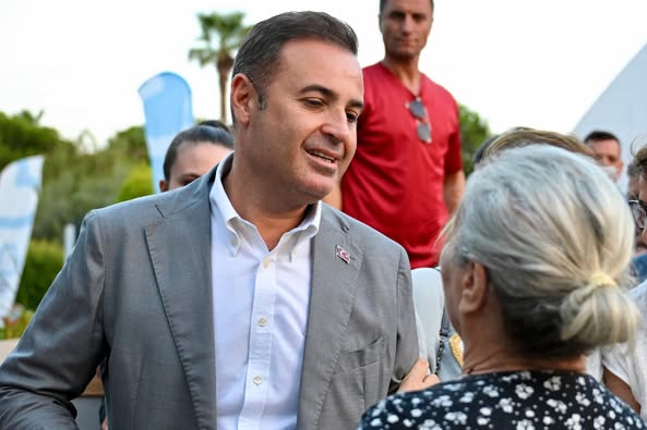Balıkesir'de Üreten Kadınlar Edremit'te Buluştu: El Emeği Göz Nuruna Dokunan Ürünler Sergilendi