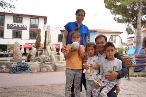 Sındırgı Belediyesi, Depremzede Ailelere Geçmiş Olsun Ziyareti