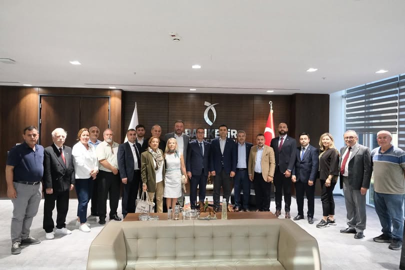 İYİ Parti Çanakkale Milletvekili Balıkesir Ticaret Odası'nı Ziyaret Etti