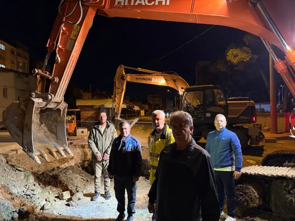 Balıkesir'de Çay Deresi Islah Projesi Kapsamında Kanalizasyon Hattı Çalışmaları Devam Ediyor