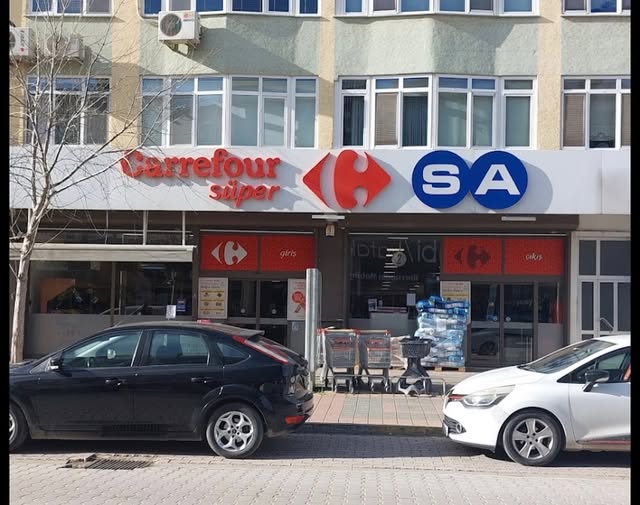 Gönen'de Carrefour Yerine Happy Center Market Açılıyor