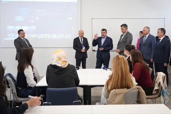 Millî Eğitim Bakanı Tekin, Balıkesir'deki Zekâ ve Yetenek Kongresi'ne Katıldı