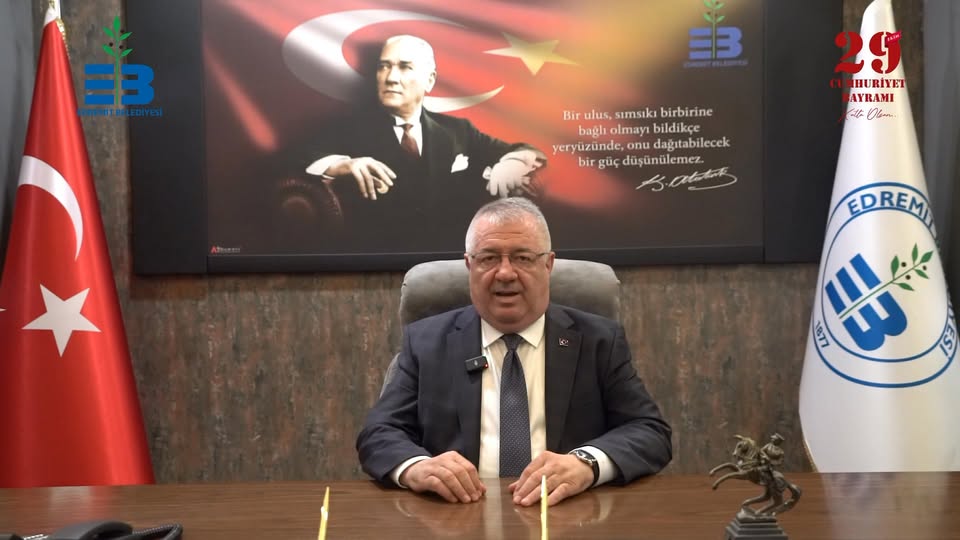 Edremit Belediyesi'nden 29 Ekim Cumhuriyet Bayramı Mesajı: