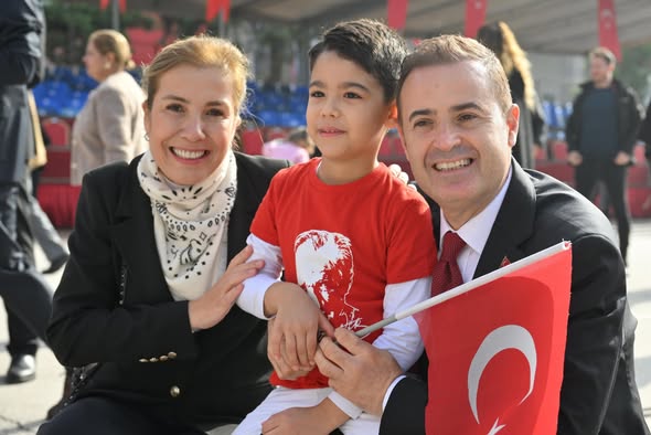 Cumhuriyet'in 102. Yılı Valilik Düzenlemesiyle Coşkuyla Kutlandı