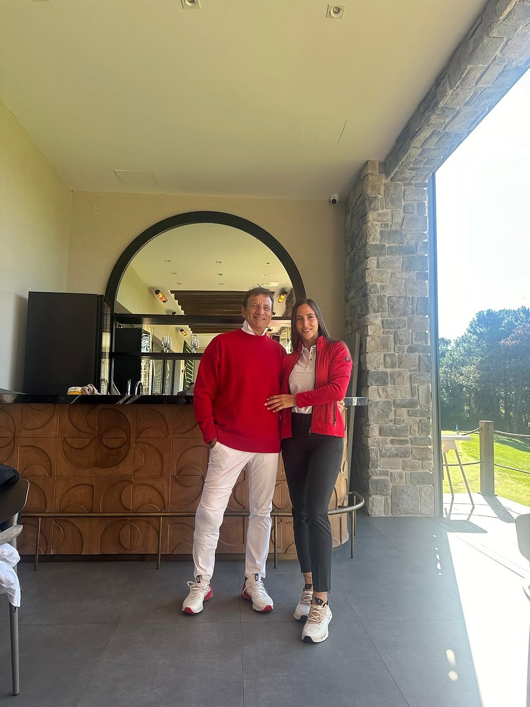 Hülya Avşar, Cumhuriyet Bayramı'nda Kemer Country'de Golf Turnuvasına Katıldı