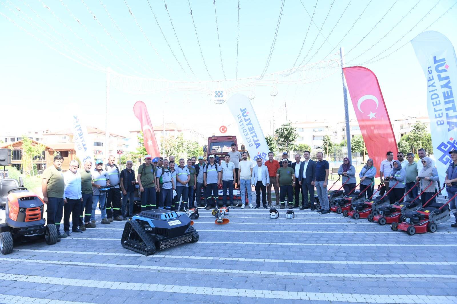 ALTIEYLÜL BELEDİYESİ ARAÇ VE EKİPMAN PARKINI GÜÇLENDİRDİ