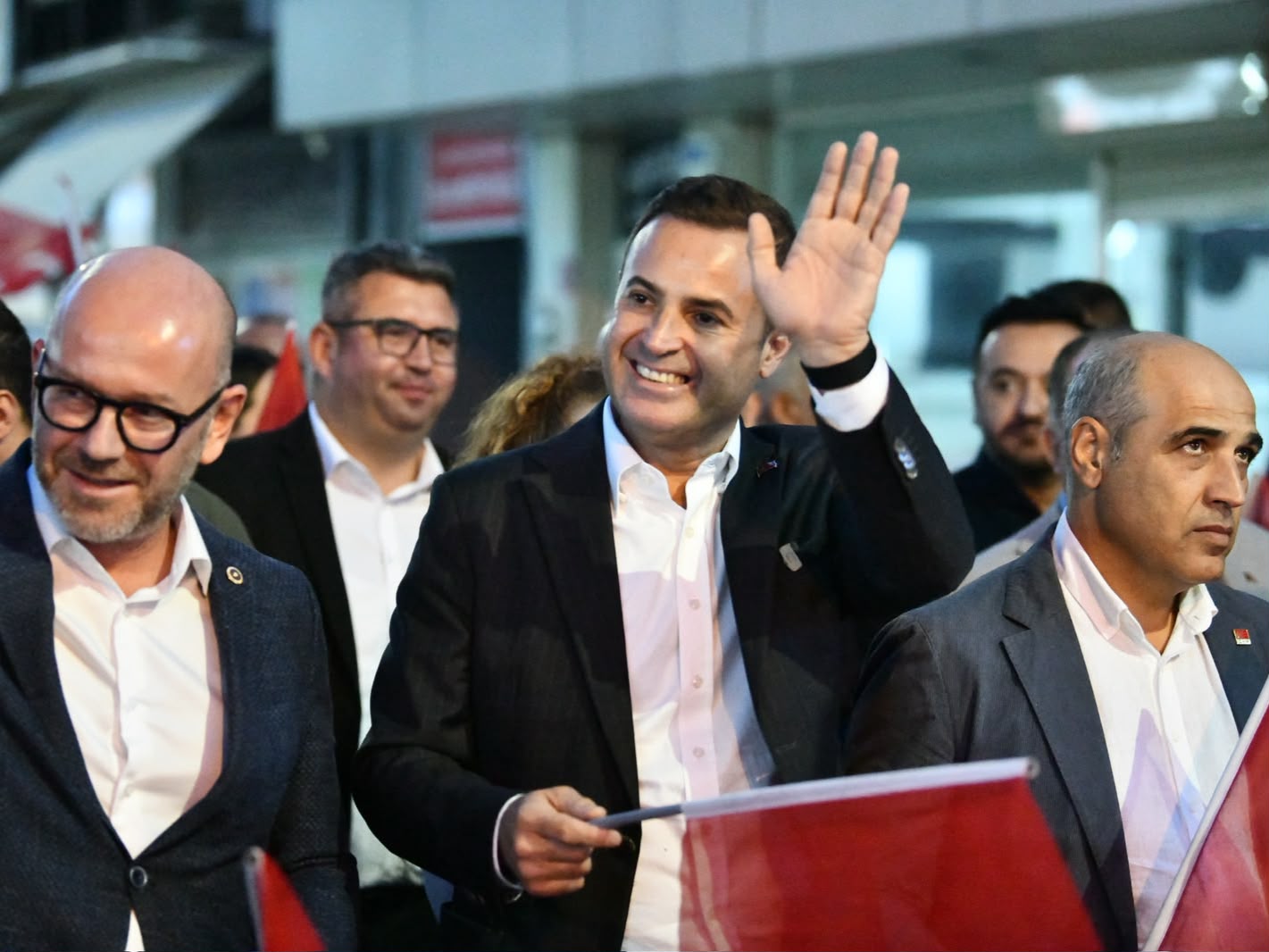 Akın, Manyas’ta fener alayına katıldı